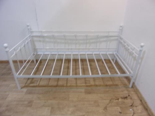 Single Metal Day Bed