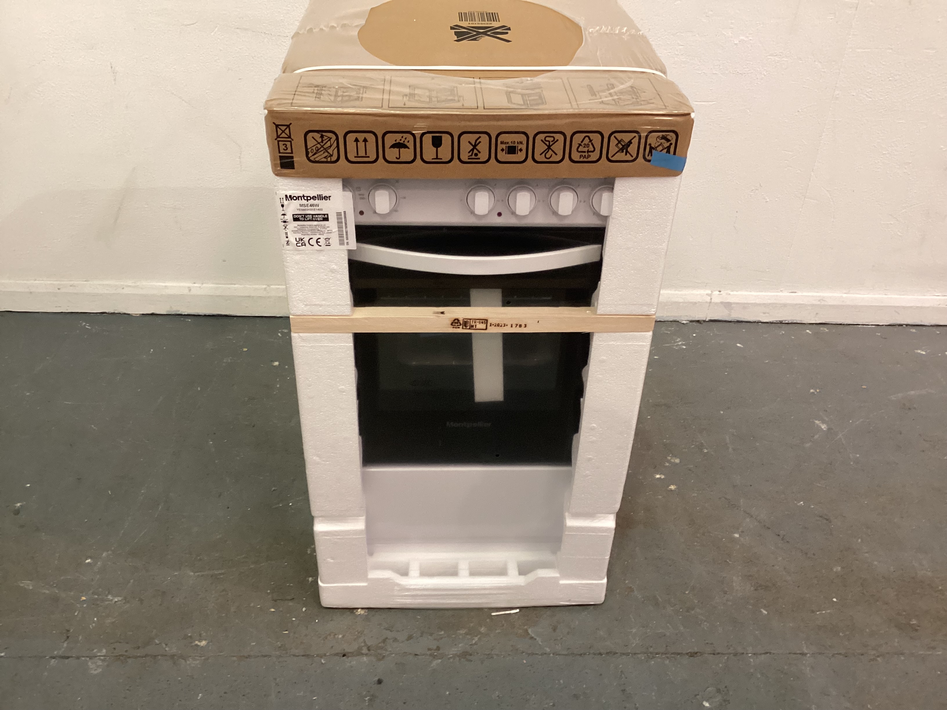 Brand New Montpellier 500mm Solid Plate Cooker